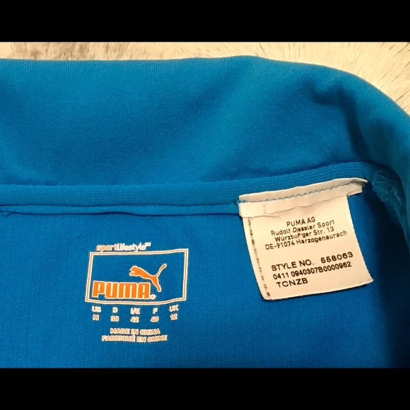 PUMA shirt/ medium/ like new - Picture 3 of 6